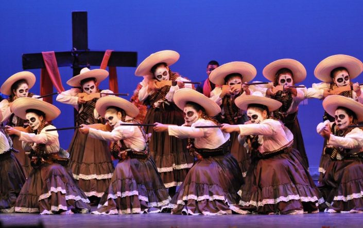 Día de Los Muertos – Ballet Folklorico Mexicano de Carlos Moreno